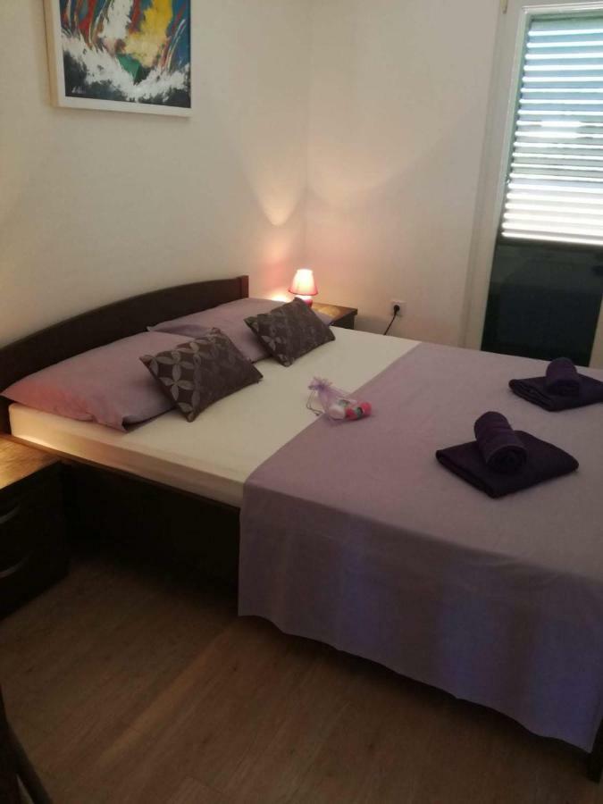 Apartman Dora Povljana Exterior foto
